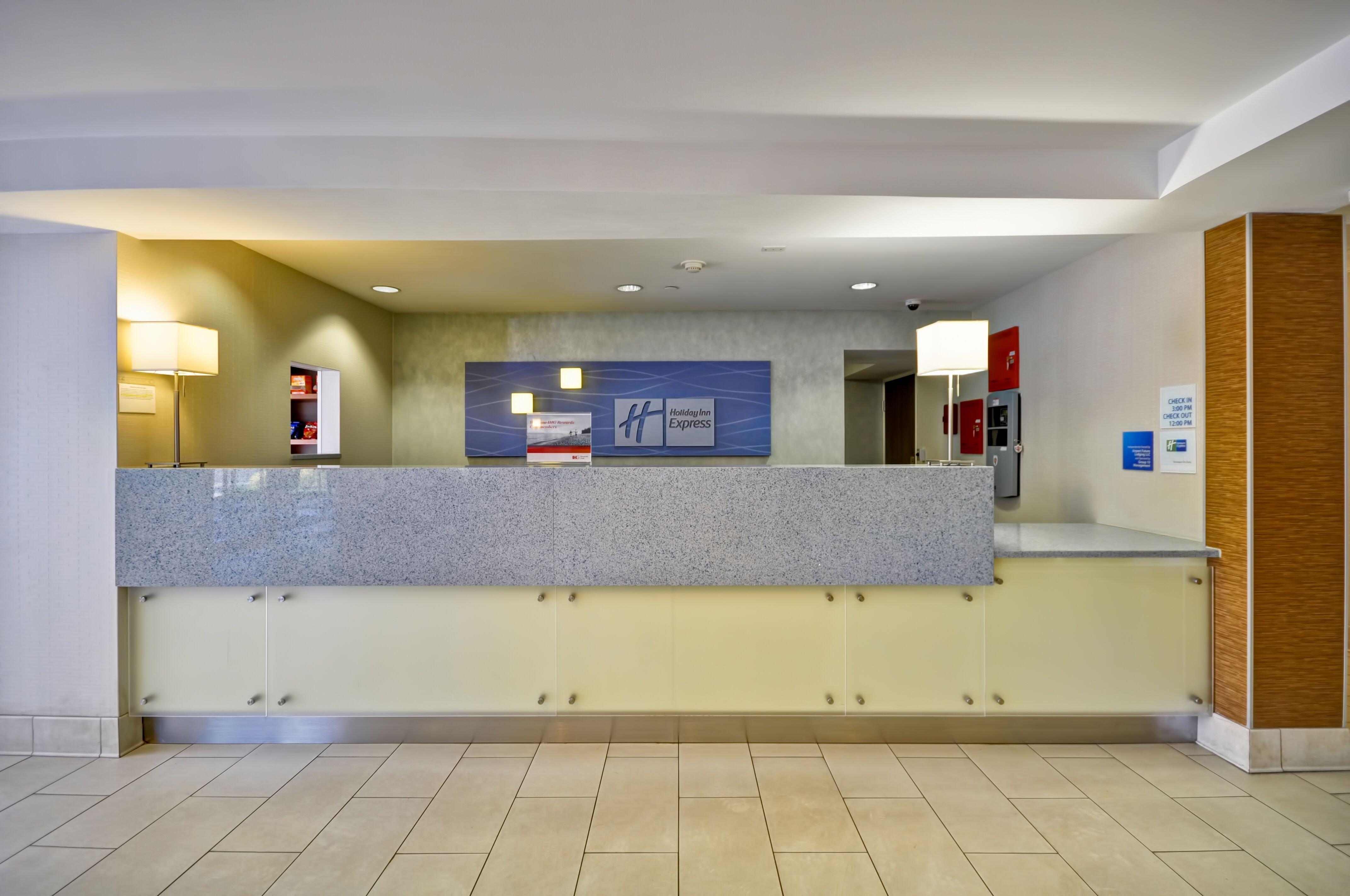 Holiday Inn Express Romulus / Detroit Airport By Ihg Exterior foto