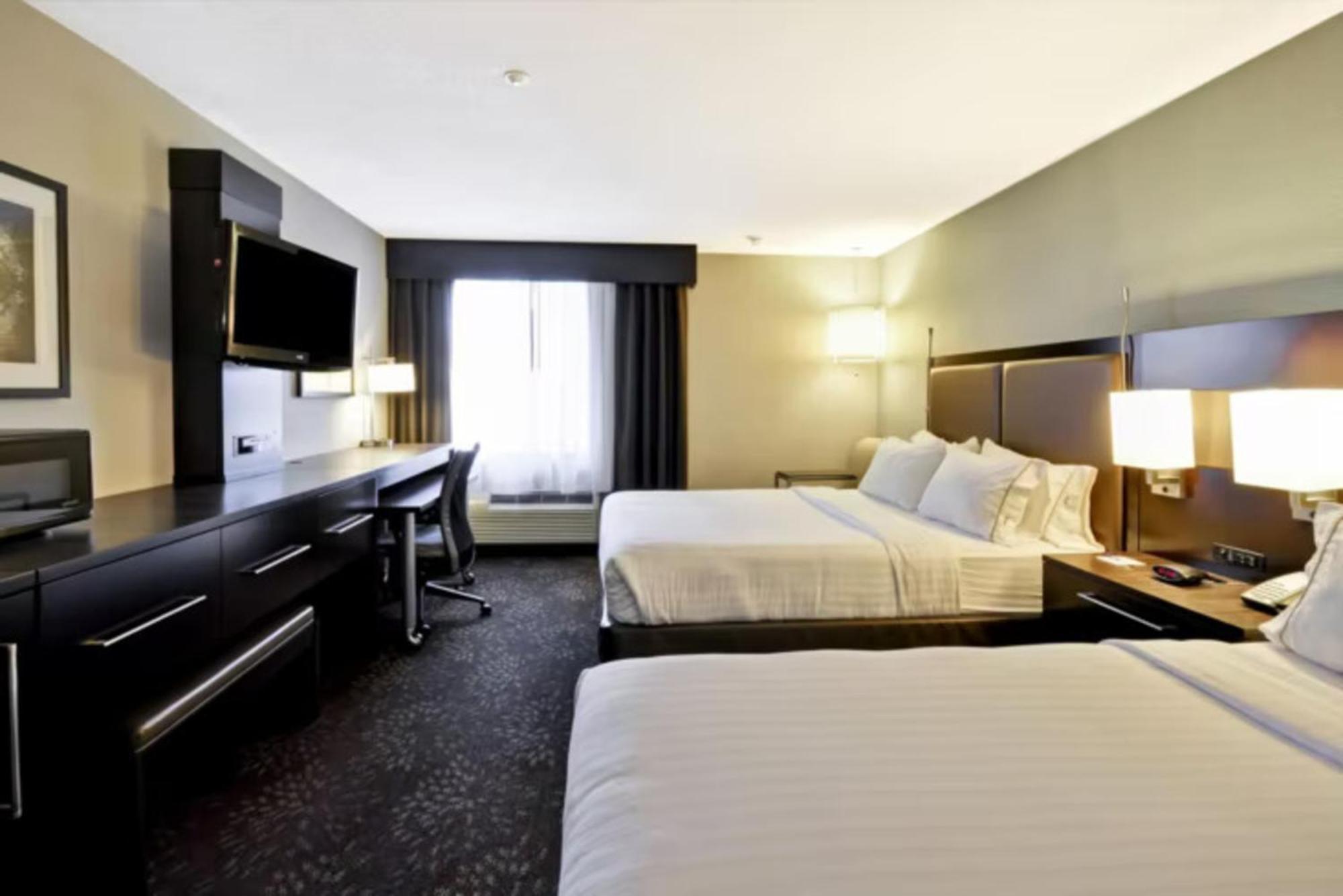 Holiday Inn Express Romulus / Detroit Airport By Ihg Exterior foto