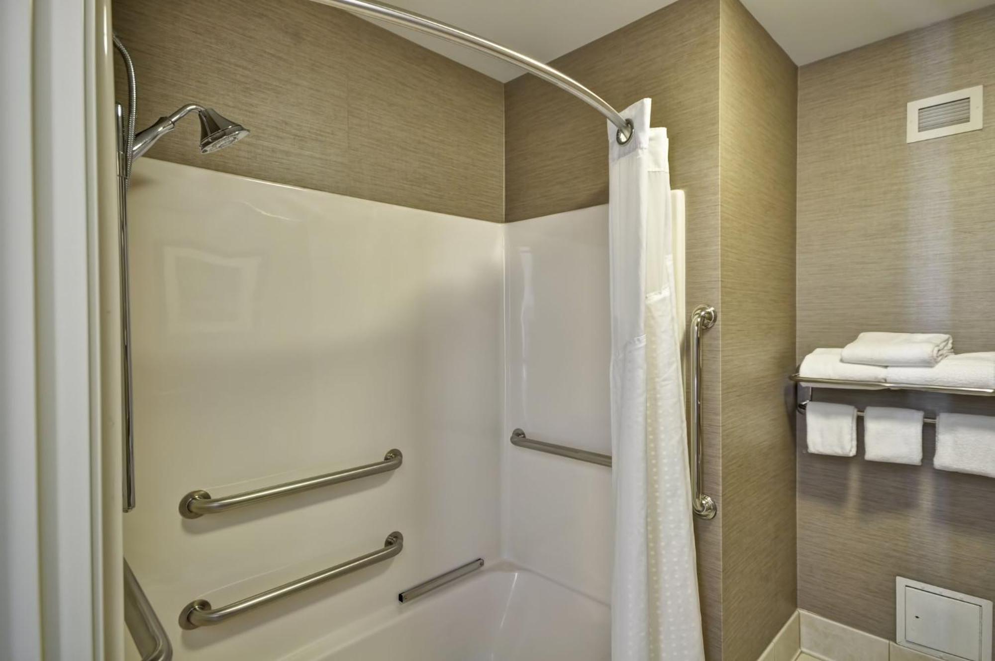 Holiday Inn Express Romulus / Detroit Airport By Ihg Exterior foto